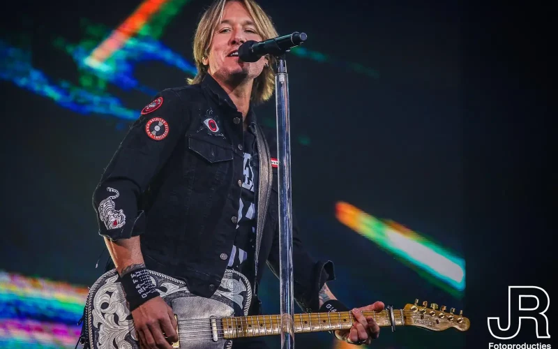 Keith Urban maakt verrassend yacht rock covers album